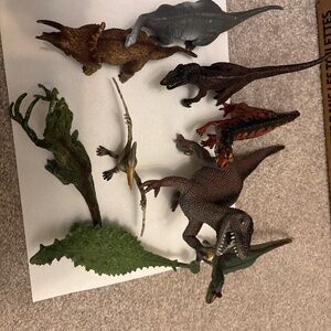 Dinosaur figure bundle